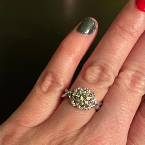 Fragrant Jewels Ring
